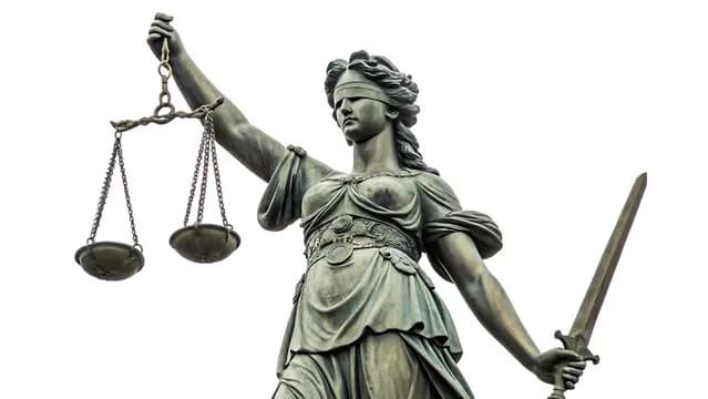 الحياد… حين يصبحُ تواطؤاً مؤدّباً